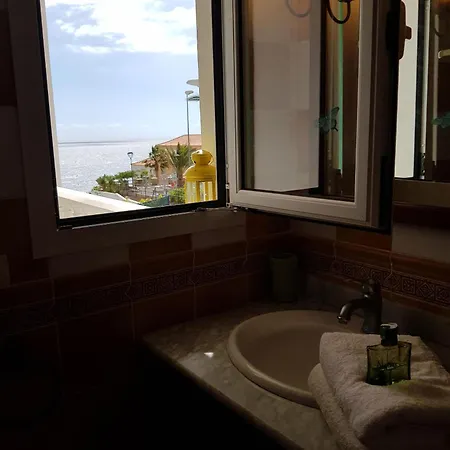 Guest house The Magic Dragonfly Santa Cruz de Tenerife